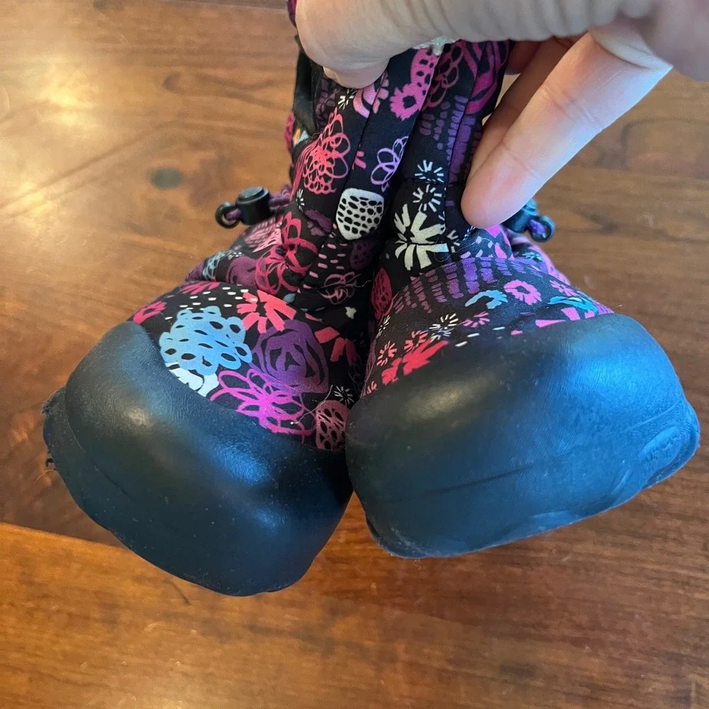 Bogs Baby Bogs Garden Party Floral Winter Boots Kids Size 10 Pink Purple Black